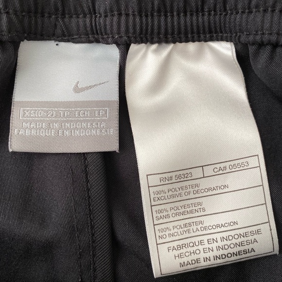 Nike Crop Athletic Pant - Picture 3 of 5